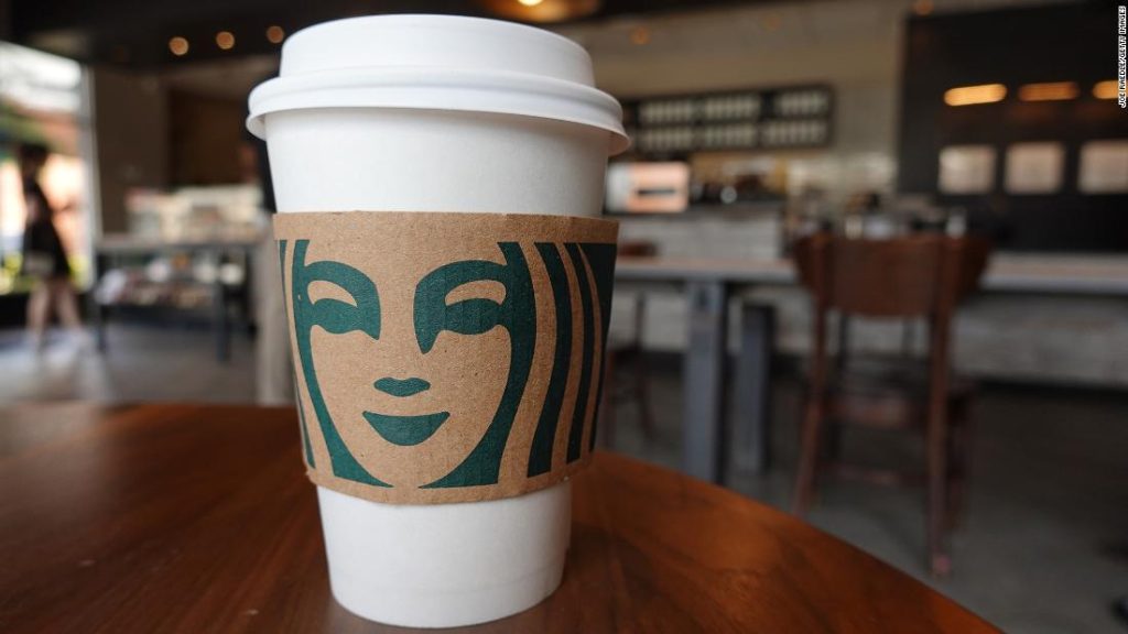 Starbucks plant, seine Premium-Becher auslaufen zu lassen