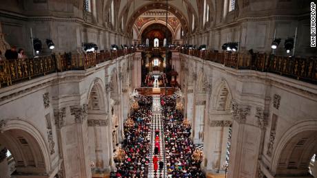 Das Innere der St. Paul's Cathedral wird am Freitag besichtigt. 