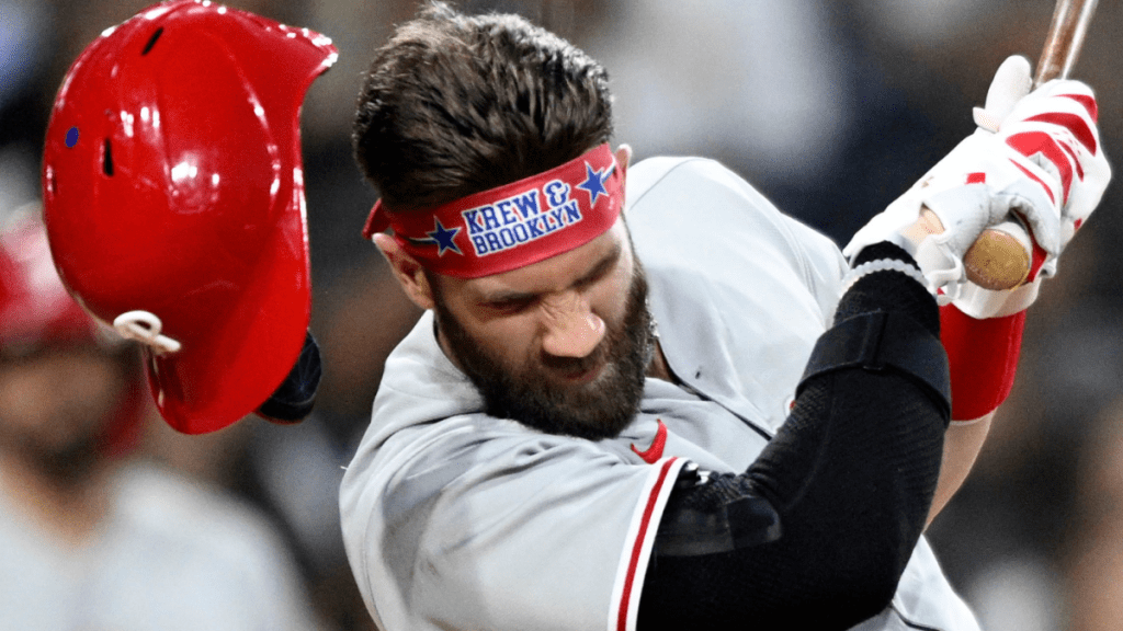 Verletzungs-Update von Bryce Harper: Phillies-Star brach sich den linken Daumen, nachdem er von Blake Snell von Padres vom Pitch getroffen wurde