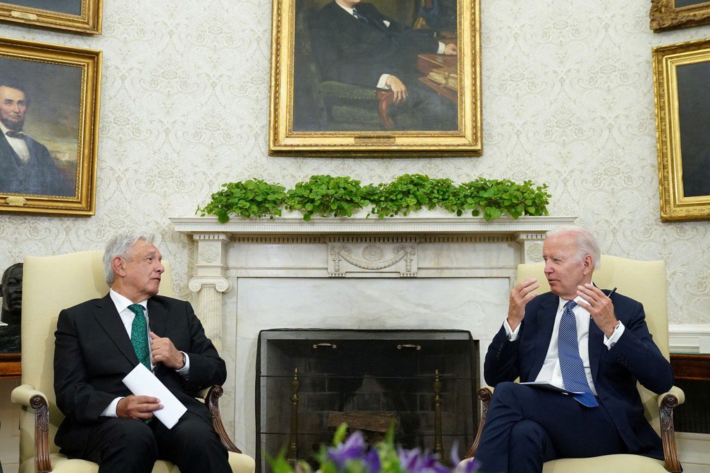 Präsident Joe Biden trifft sich mit dem mexikanischen Präsidenten Andres Manuel Lopez Obrador.