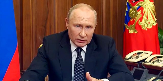 In diesem Bild aus einem Video, das vom Pressedienst des russischen Präsidenten veröffentlicht wurde, spricht der russische Präsident Wladimir Putin am Mittwoch, den 21. September 2022, in Moskau zur Nation. 