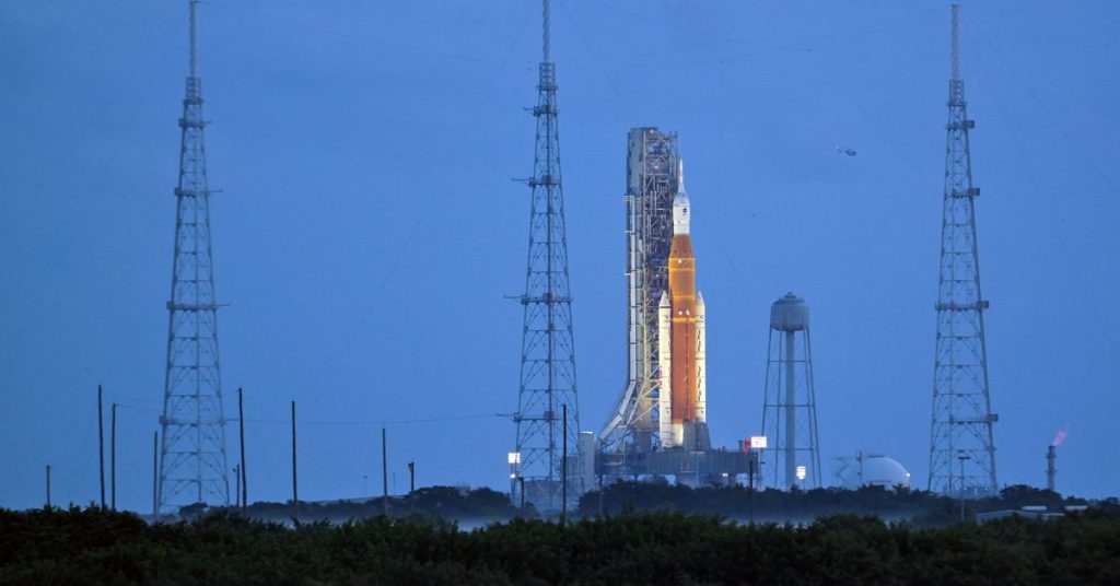 Die NASA bricht den Neustart der Artemis-Mondrakete unter Berufung auf ein Treibstoffleck ab