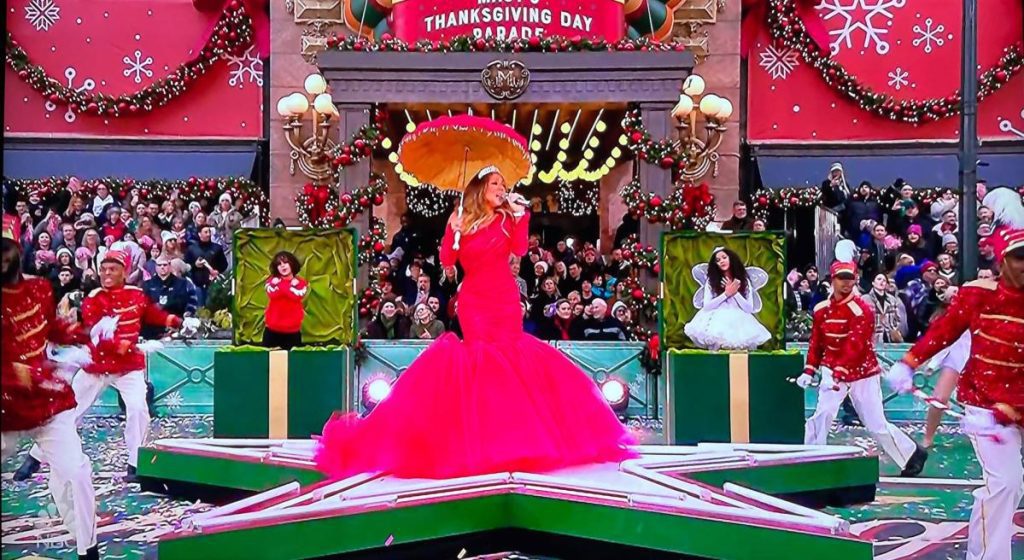 Mariah Careys Kinder nehmen an der Thanksgiving-Parade „All I Want for Christmas Is You“ teil