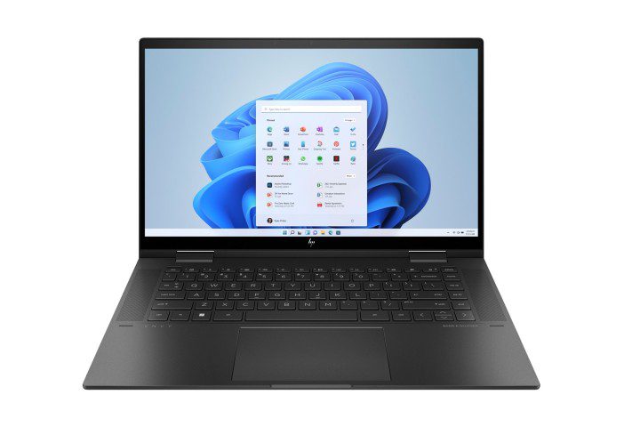 HP ENVY x360 2-in-1-Laptop auf weißem Hintergrund.