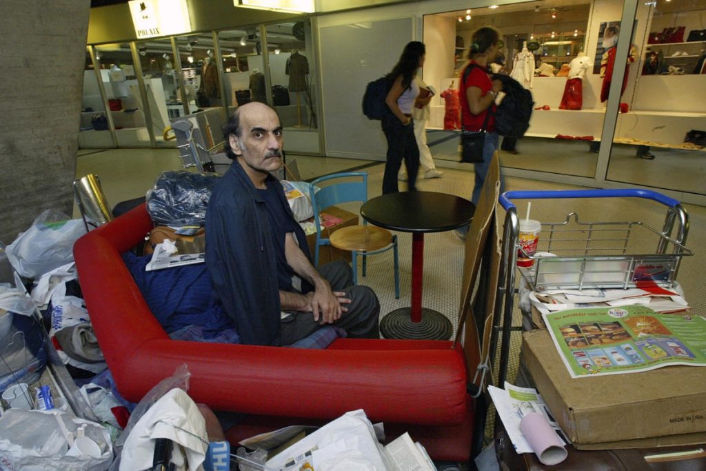 Der Iraner, der die Inspiration für „The Terminal“ war, stirbt am Pariser Flughafen